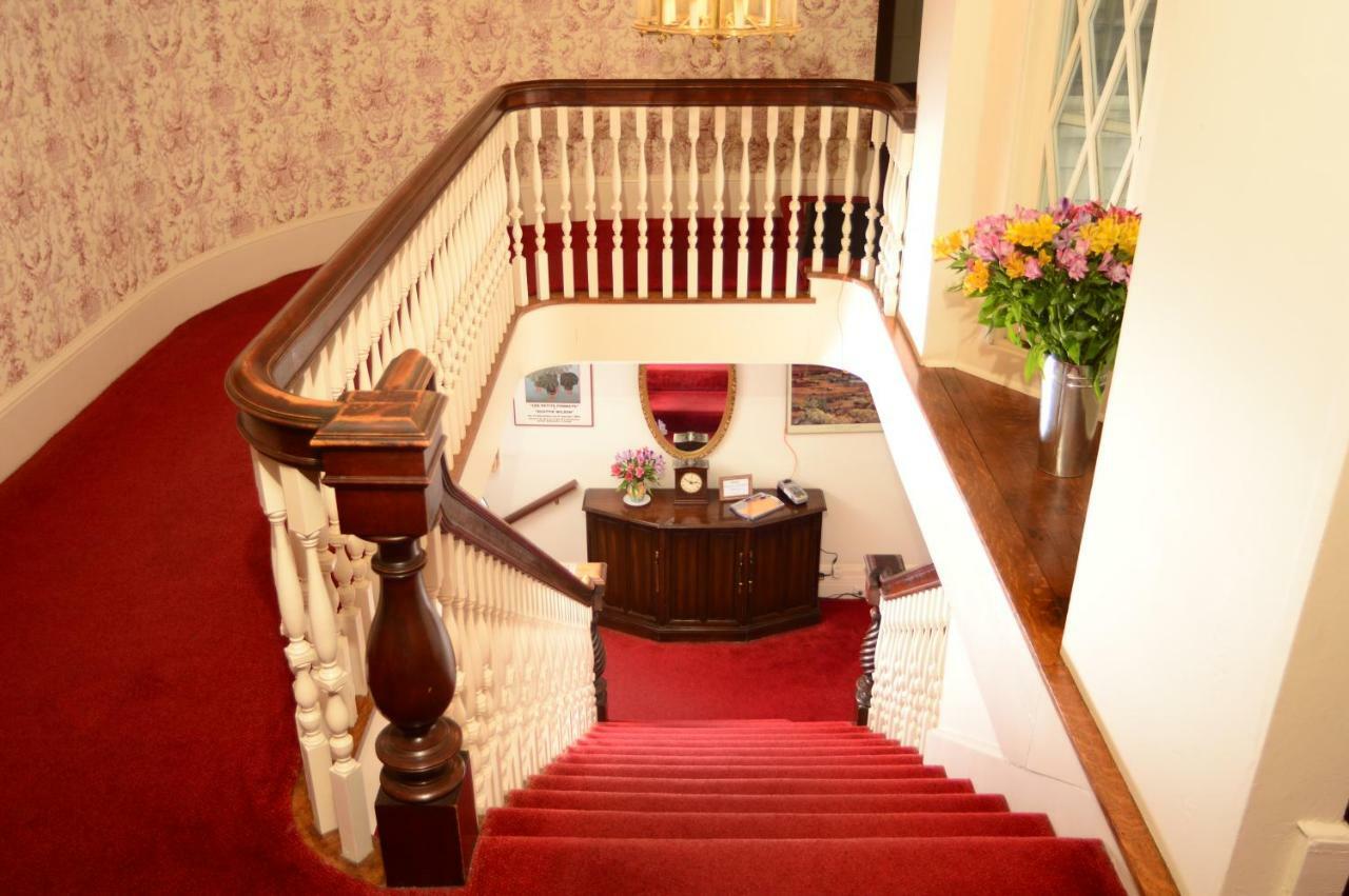 Windflower Inn Грейт Барингтън Екстериор снимка